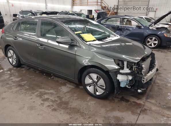 KMHC65LC6NU285667 2022 HYUNDAI IONIQ HYBRID Серый Передняя правая четверть