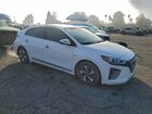 2018 Hyundai Ioniq Sel White vin: KMHC75LC2JU104104
