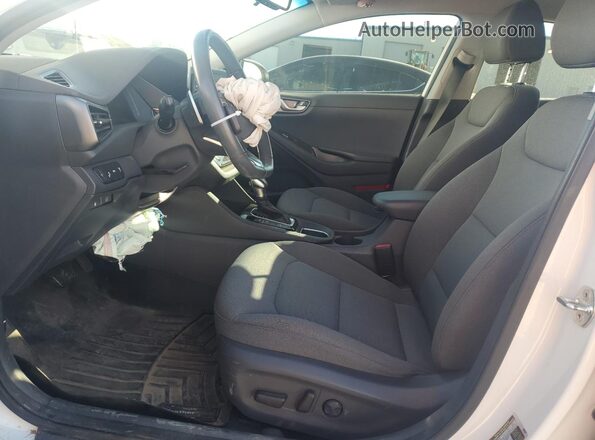 KMHC75LC6NU283267 2022 HYUNDAI IONIQ Белый Вид салона спереди