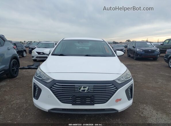 KMHC75LD1KU162800 2019 HYUNDAI IONIQ PLUG-IN HYBRID Белый Вид щитка приборов