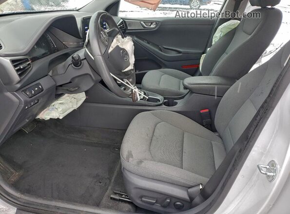 KMHC75LD4MU246550 2021 HYUNDAI IONIQ White Вид салону спереду