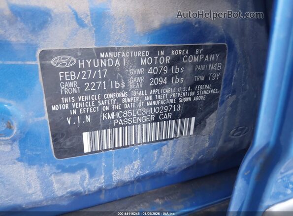 KMHC85LC3HU029713 2017 HYUNDAI IONIQ HYBRID Blue Widok komory silnika