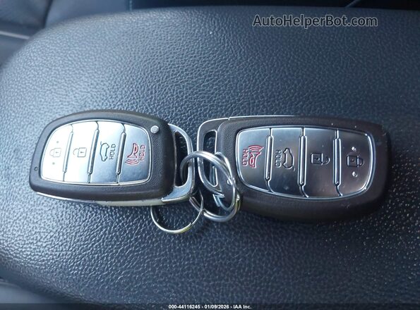 KMHC85LC3HU029713 2017 HYUNDAI IONIQ HYBRID Blue Widok deski rozdzielczej