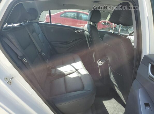 KMHC85LJ1MU077073 2021 HYUNDAI IONIQ Белый Вид задней части салона