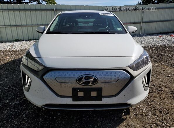 KMHC85LJ1MU077073 2021 HYUNDAI IONIQ Белый Вид спереди