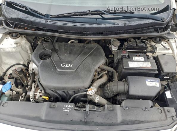 KMHCT4AE0GU048683 2016 HYUNDAI ACCENT White უკანა სალონის ხედი