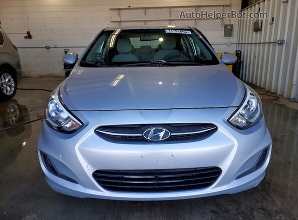 KMHCT4AE2HU224411 2017 HYUNDAI ACCENT Серебряный Вид спереди