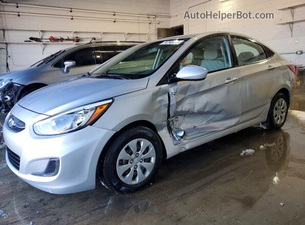 KMHCT4AE2HU224411 2017 HYUNDAI ACCENT Серебряный Передняя левая четверть