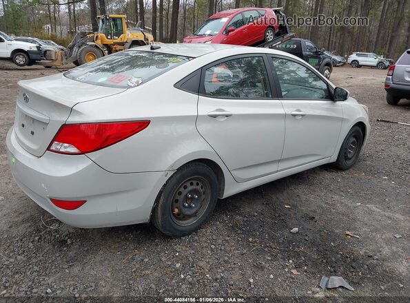 KMHCT4AE8GU003684 2016 HYUNDAI ACCENT Кремовый Задняя правая четверть