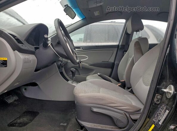 KMHCT4AEXGU071579 2016 HYUNDAI ACCENT Черный Вид салона спереди