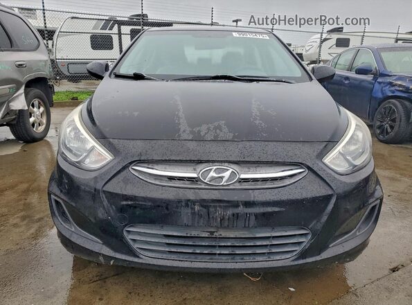 KMHCT4AEXGU071579 2016 HYUNDAI ACCENT Черный Вид спереди