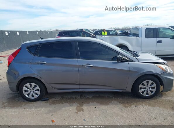 KMHCT5AE2GU267828 2016 HYUNDAI ACCENT Gray Rear interior view