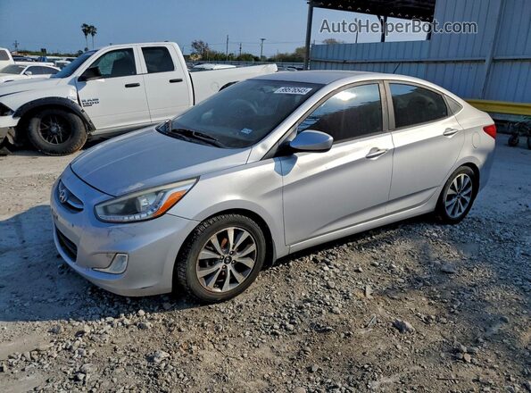 KMHCU4AEXGU161845 2016 HYUNDAI ACCENT Серебряный Передняя левая четверть