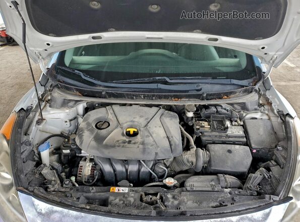 KMHD35LH3GU305398 2016 HYUNDAI ELANTRA Серебряный Вид задней части салона