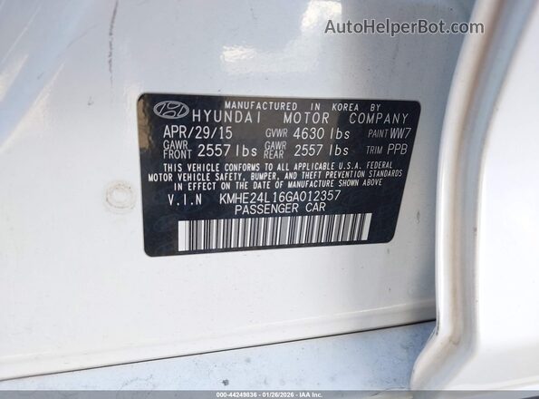 KMHE24L16GA012357 2016 HYUNDAI SONATA HYBRID Белый Вид подкапотного пространства