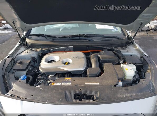 KMHE24L18HA058239 2017 HYUNDAI SONATA HYBRID Серебряный Вид сзади