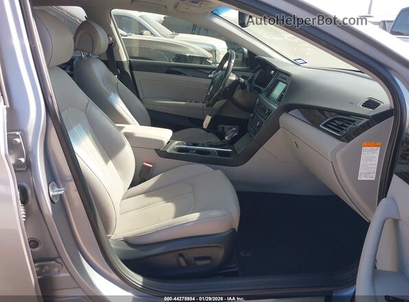 KMHE34L16GA022772 2016 HYUNDAI SONATA HYBRID Серебряный Вид салона спереди