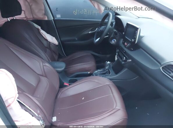 KMHH35LE2KU094727 2019 HYUNDAI ELANTRA GT White Widok wnętrza z przodu
