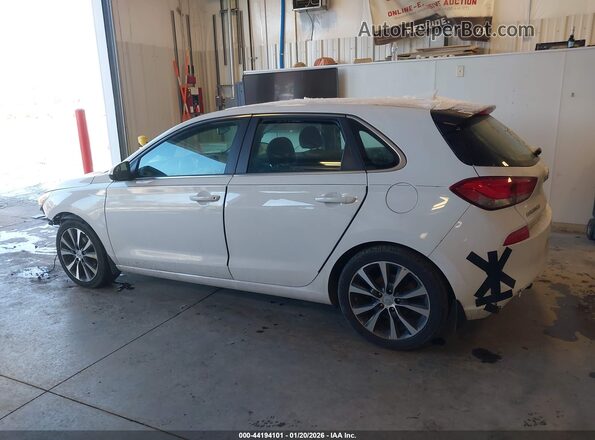 KMHH35LE5KU107020 2019 HYUNDAI ELANTRA GT White Widok wnętrza 360 stopni