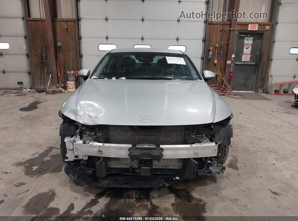 KMHL64JAXRA399125 2024 HYUNDAI SONATA Silver Vista interior trasera