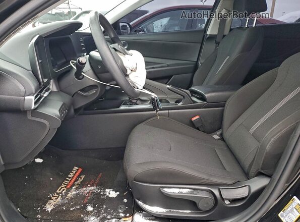 KMHLL4DG2SU889829 2025 HYUNDAI ELANTRA Черный Вид салона спереди