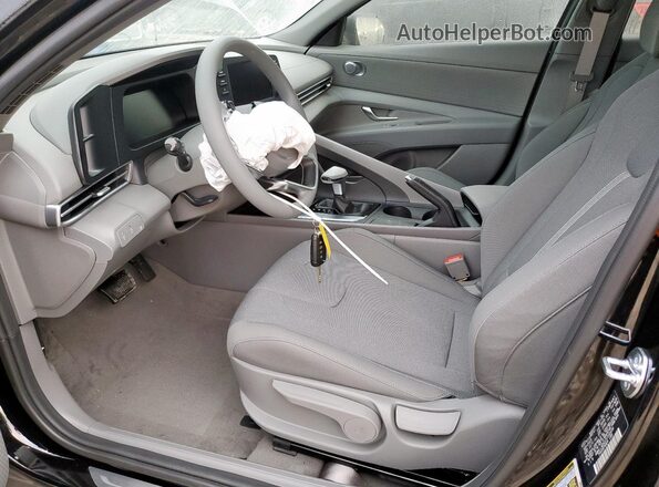 KMHLL4DG3TU102436 2026 HYUNDAI ELANTRA Black Front interior view