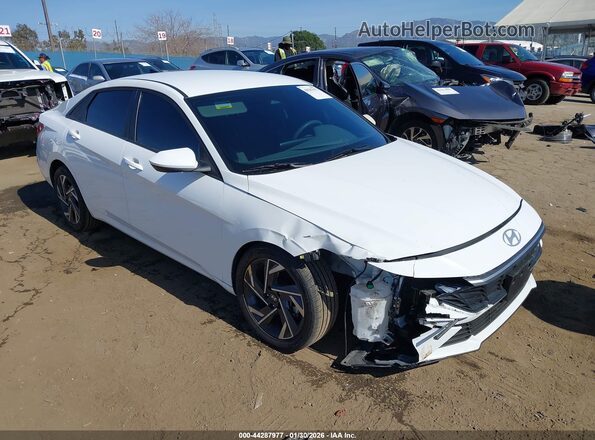 KMHLL4DGXSU871935 2025 HYUNDAI ELANTRA White Front right