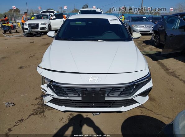 KMHLL4DGXSU871935 2025 HYUNDAI ELANTRA White Rear interior view