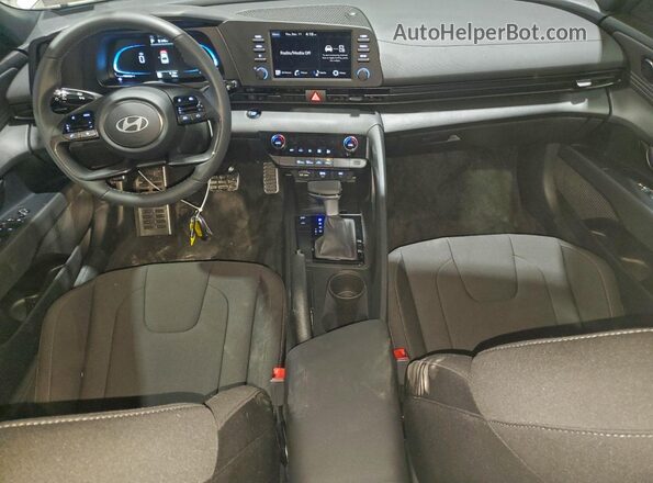 KMHLM4DG4TU119338 2026 HYUNDAI ELANTRA Серый Вид панели приборов