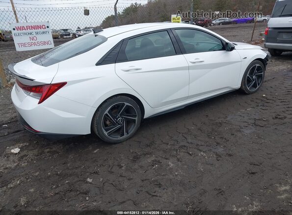 KMHLR4AF1PU627561 2023 HYUNDAI ELANTRA Белый Задняя правая четверть