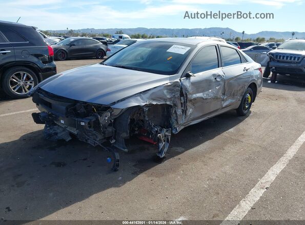 KMHLS4DG4SU911820 2025 HYUNDAI ELANTRA Silver Widok z przodu