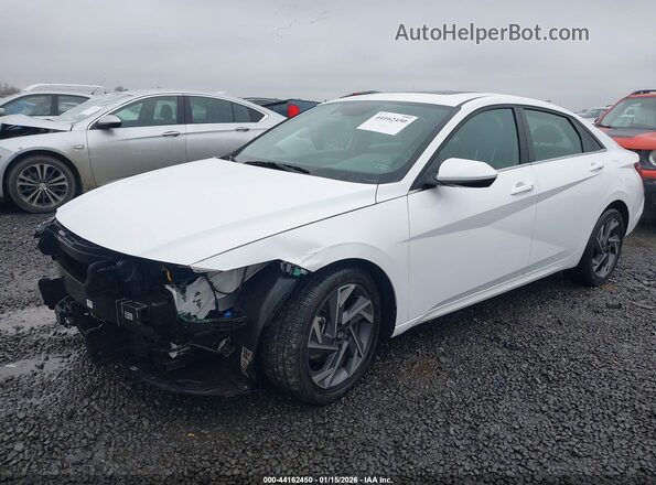 KMHLS4DG5SU027062 2025 HYUNDAI ELANTRA White წინა მარცხენა ხედი სამი მეოთხედიდან