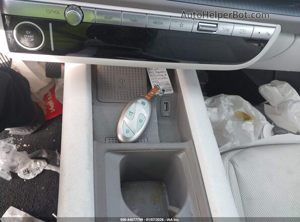 KMHM34AA0RA073928 2024 HYUNDAI IONIQ 6 Белый Вид панели приборов