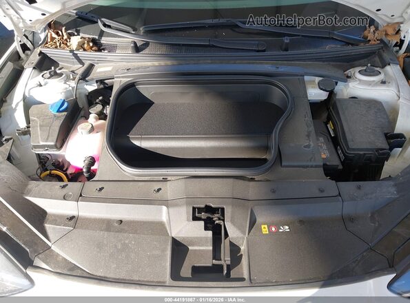 KMHM34AA2SA083267 2025 HYUNDAI IONIQ 6 White Widok z tyłu