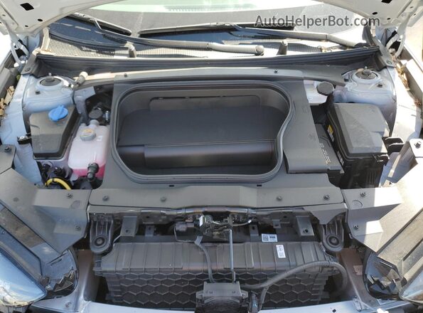 KMHM34AA7SA085953 2025 HYUNDAI IONIQ Silver Widok wnętrza z tyłu