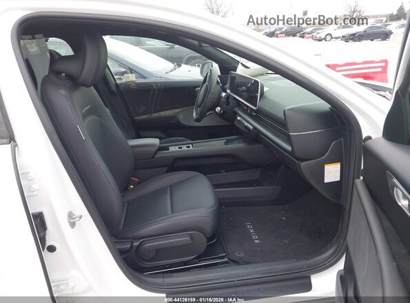 KMHM34AC4SA087094 2025 HYUNDAI IONIQ 6 White Widok wnętrza z przodu