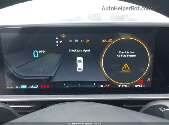 KMHM34AC4SA087094 2025 HYUNDAI IONIQ 6 White Widok tylnych siedzeń