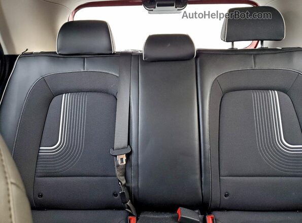 KMHRC8A30MU102298 2021 HYUNDAI VENUE Красный Вид задних сидений