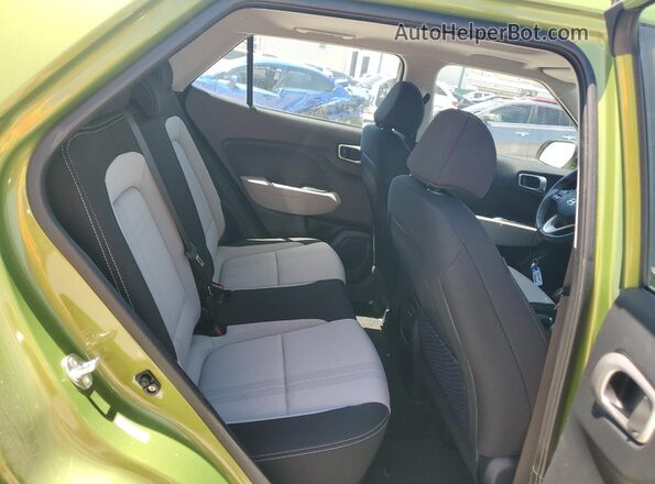 KMHRC8A31RU331984 2024 HYUNDAI VENUE Зеленый Вид задней части салона