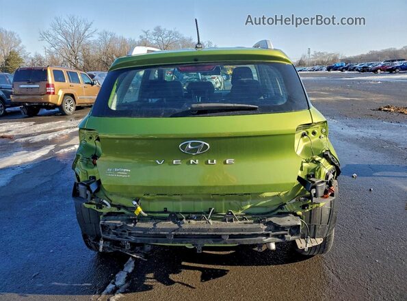KMHRC8A34PU256615 2023 HYUNDAI VENUE Зеленый Вид сзади