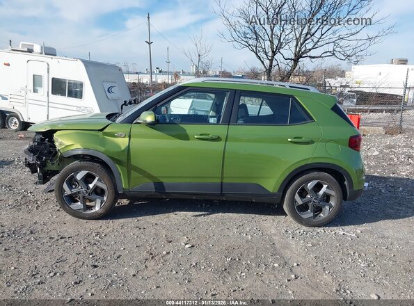 KMHRC8A34RU336905 2024 HYUNDAI VENUE Зеленый Вид задней части салона