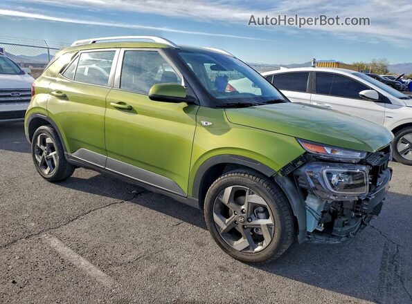 KMHRC8A39MU121027 2021 HYUNDAI VENUE Green Передня права чверть