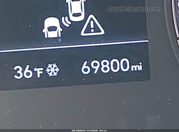 KMHRC8A3XMU098227 2021 HYUNDAI VENUE Зеленый 