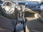 2017 Hyundai Veloster Серебряный vin: KMHTC6AD1HU311381