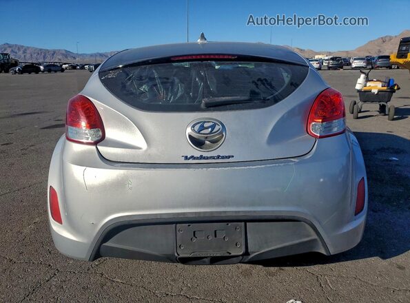 KMHTC6AD1HU311381 2017 HYUNDAI VELOSTER Серебряный Вид сзади