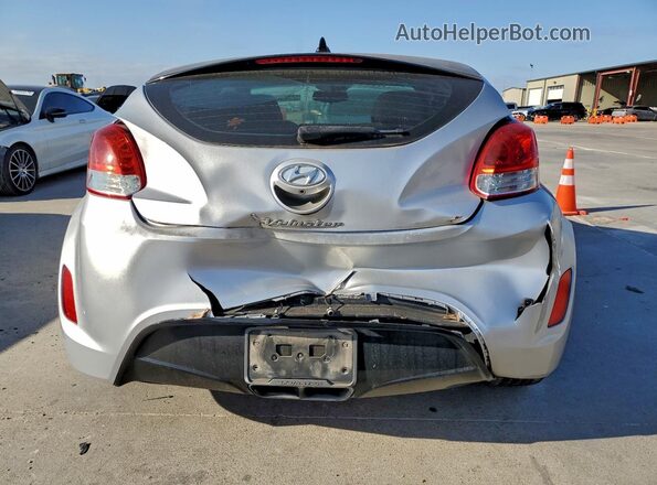 KMHTC6AD2HU322552 2017 HYUNDAI VELOSTER Серебряный Вид сзади