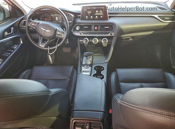 KMTG64LA6MU074967 2021 GENESIS G70 Белый Вид панели приборов