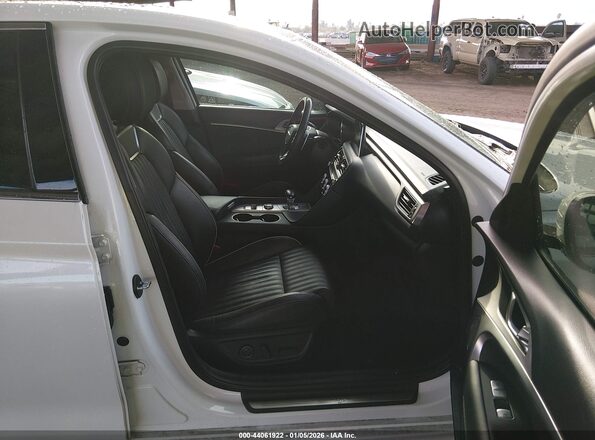 KMTG74LE6MU073169 2021 GENESIS G70 Белый Вид салона спереди