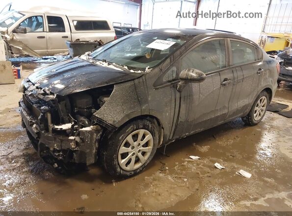 KNADM4A37H6086337 2017 KIA RIO Черный Передняя левая четверть