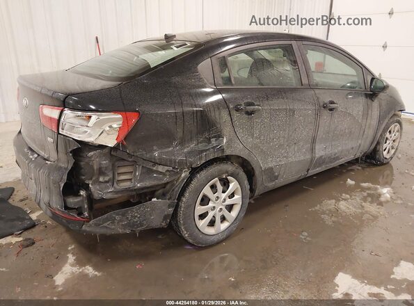 KNADM4A37H6086337 2017 KIA RIO Черный Задняя правая четверть